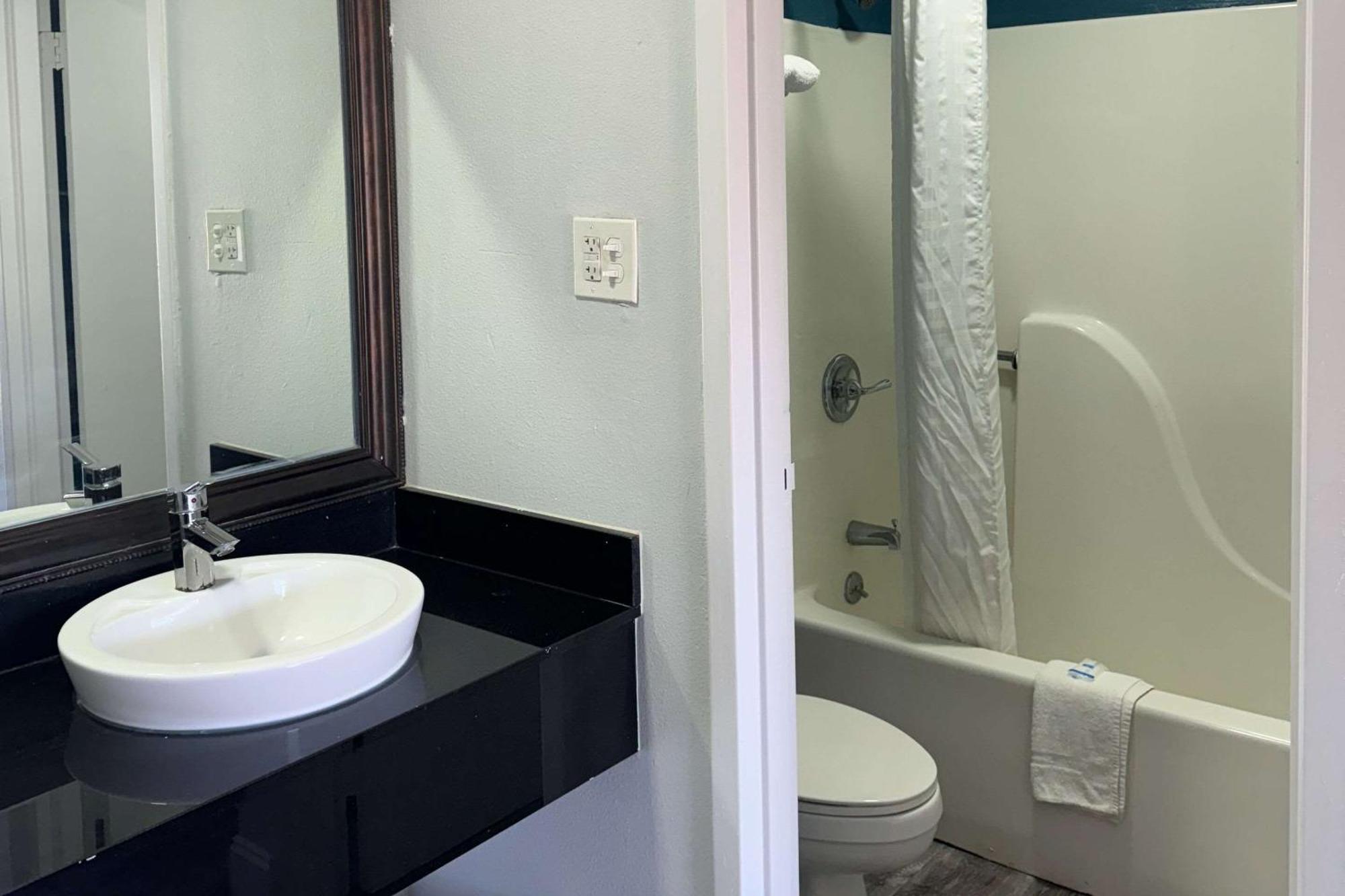 Rodeway Inn West Memphis Kültér fotó